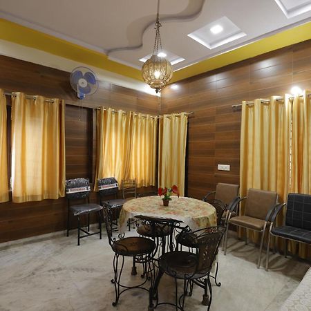 Basil Inn Home Stay Walking Distance From Taj Mahal Agra Agra  Exterior foto