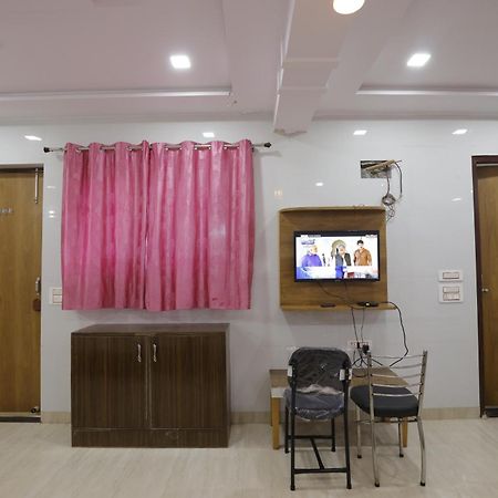 Basil Inn Home Stay Walking Distance From Taj Mahal Agra Agra  Exterior foto