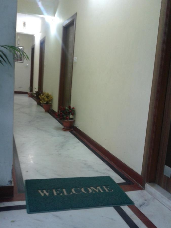 Basil Inn Home Stay Walking Distance From Taj Mahal Agra Agra  Exterior foto