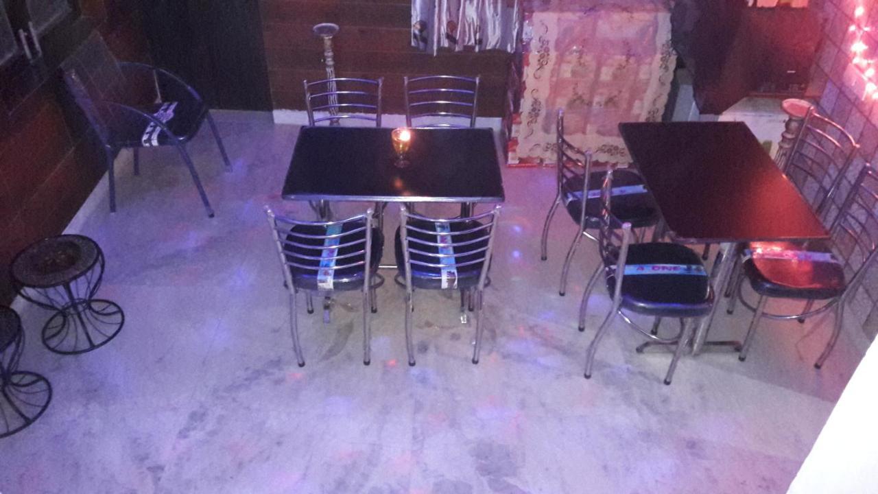 Basil Inn Home Stay Walking Distance From Taj Mahal Agra Agra  Exterior foto