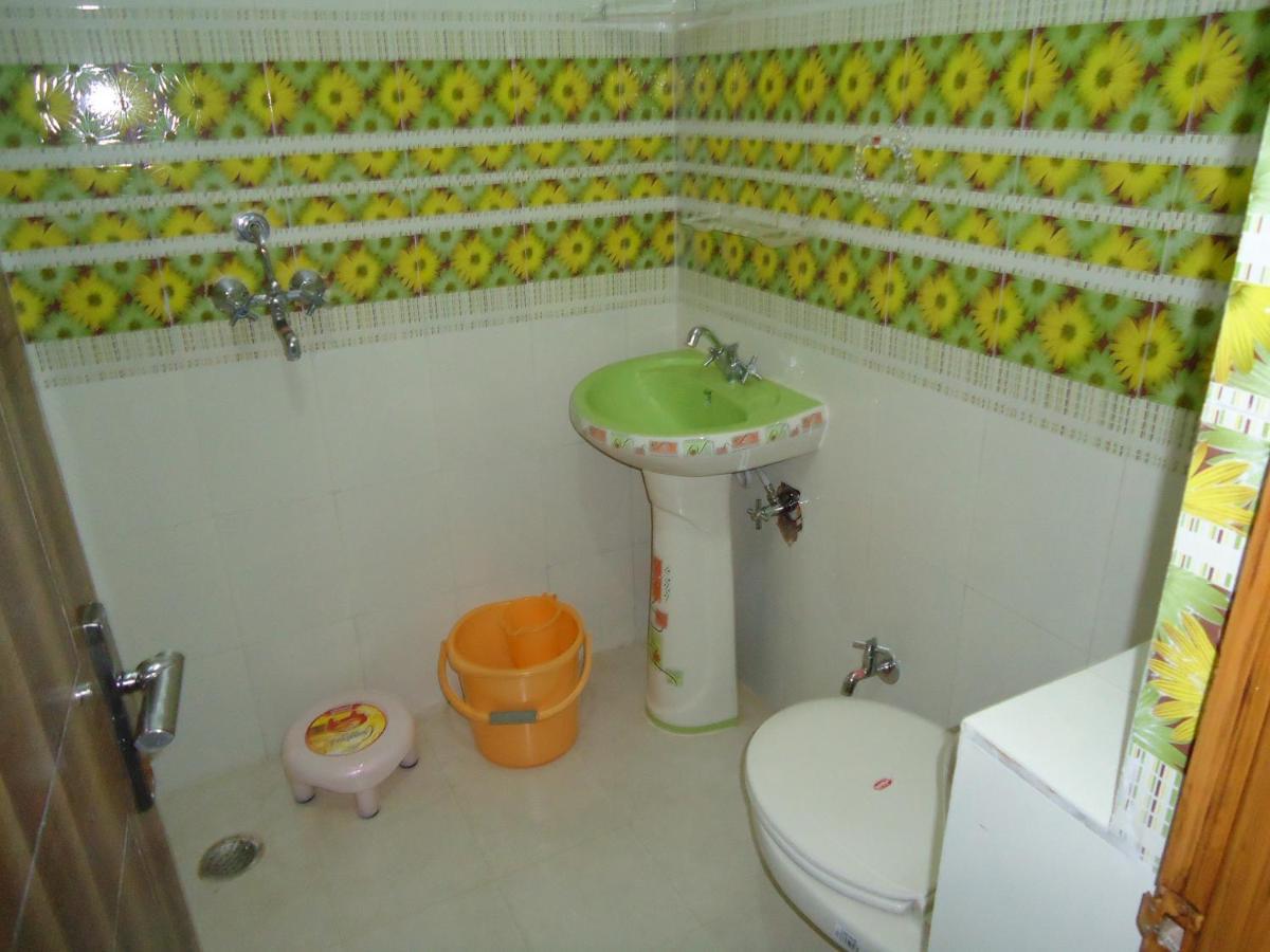 Basil Inn Home Stay Walking Distance From Taj Mahal Agra Agra  Exterior foto